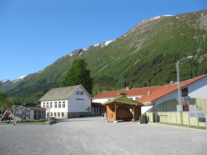 Kvinnherad kommune Omvikdalen skule